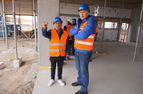echipa Schrack Technik pe santier constructie centru logistic si sediu de birouri