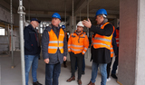 echipa Schrack Technik pe santier constructie centru logistic si sediu de birouri