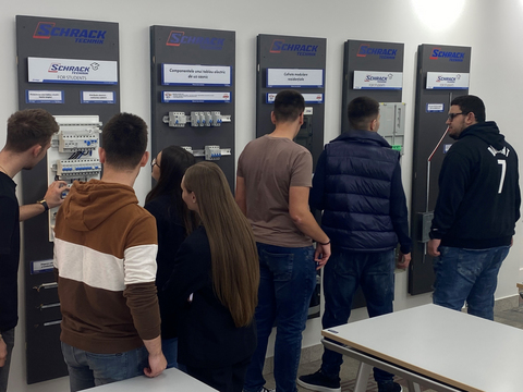 sala Schrack III.1 primii studenti