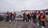 echipa Schrack Technik pe santier constructie centru logistic si sediu de birouri