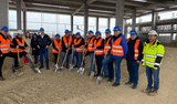 echipa Schrack Technik pe santier constructie centru logistic si sediu de birouri